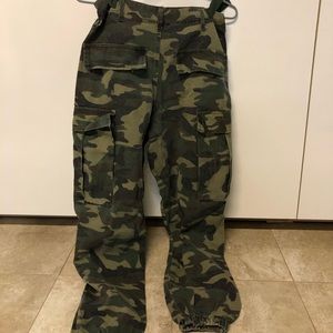 Fashion nova camo pants